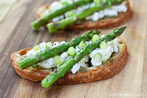 Grilled Asparagus Tartines With Fresh Ricotta Pesto And Scallions